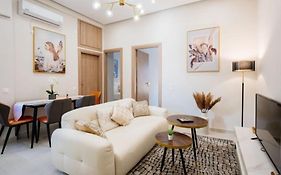 Brand New Apartment Nearby Metro